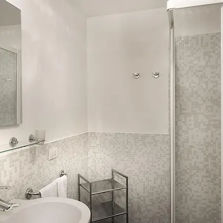 Corsica Halldis Apartment * 밀라노